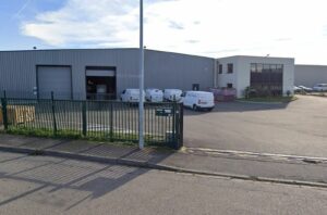 A LOUER – GENAS – 345 m² non divisibles