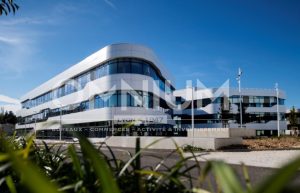 A LOUER – CHAMPAGNE AU MONT D&rsquo;OR – 243 m² non divisibles