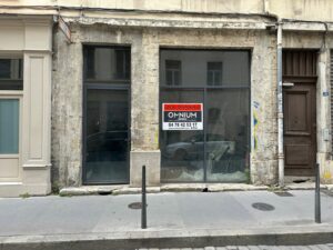 SECTEUR AINAY – A LOUER + DROIT D&rsquo;ENTREE – LYON 2 – 80 m²