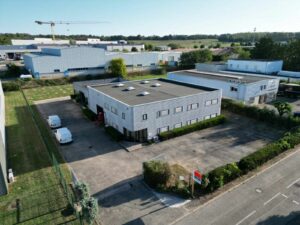 A LOUER – BELIGNEUX – 666 m² non divisibles