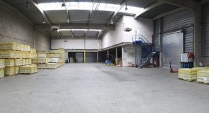 A LOUER – CHASSIEU – 1 150 m² non divisibles