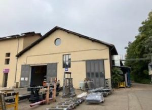 A LOUER – FLEURIEU SUR SAONE – 1 500 m² non divisibles