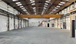 A LOUER – CHASSIEU – 2 234 m² divisibles à partir de 1 080 m²