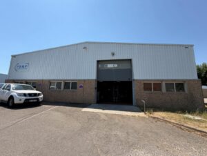 A VENDRE OU A LOUER – MIRIBEL – 1 040 m² non divisibles