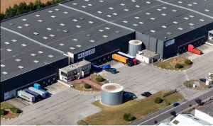 A LOUER – GENAS – 16577 m² non divisibles