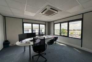 A LOUER – LIMAS – 79 m² divisibles