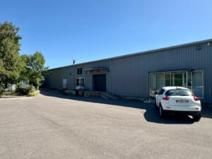 A LOUER – CRAPONNE – 625 m² non divisibles
