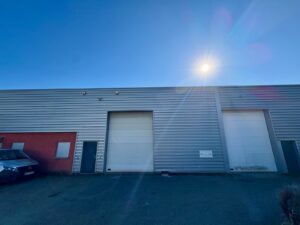 A LOUER – MILLERY – 526 m² non divisibles