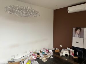 LOCAL COMMERCIAL MASSIEUX – A LOUER – MASSIEUX – 102 m² dont mezzanine de 40m²