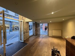 A VENDRE OU A LOUER – LYON 4 – 140 m² non divisibles