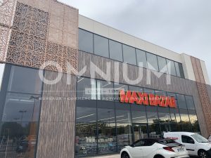 A LOUER – SAINT PRIEST – 717 m² divisibles à partir de 142 m²