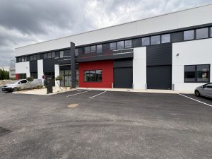 A LOUER – DARDILLY – 1 393 m² divisibles à partir de 149 m²