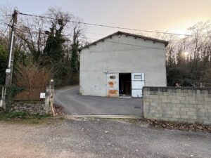 A VENDRE – LEYRIEU – 200 m² non divisibles