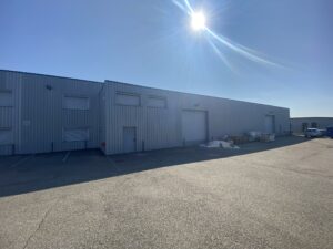 A LOUER – FLEURIEUX SUR L&rsquo;ARBRESLE – 623 m² divisibles
