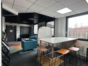 A LOUER – LYON 9 – 324 m² non divisibles