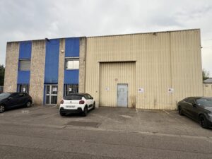 A VENDRE – VAULX EN VELIN – 738 m² non divisibles