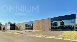 A LOUER – AMBERIEUX – 2 379 m² divisibles à partir de 552 m²