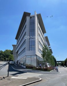 LE FLATIRON – Tassin : Coworking – A LOUER – TASSIN LA DEMI LUNE – 10 postes