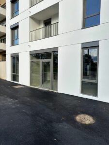 MURS A VENDRE AVEC GAINE – A VENDRE – ECULLY – 99 m²