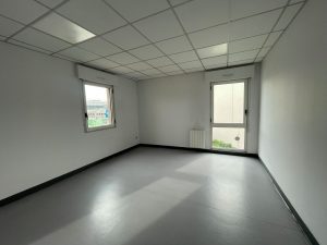 A LOUER – LYON 8 – 105 m² divisibles à partir de 31 m²