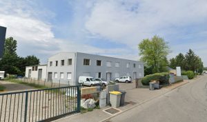 A LOUER – SAINT SYMPHORIEN D&rsquo;OZON – 305 m² divisibles à partir de 135 m²