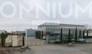 A LOUER – SAINT PRIEST – 475 m² divisibles à partir de 135 m²
