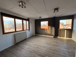 A LOUER – VILLEURBANNE – 350 m² non divisibles