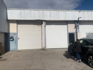 A LOUER – VENISSIEUX – 1071 m² divisibles