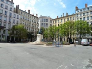 CESSION DE BAIL – LYON – 98 m² non divisibles